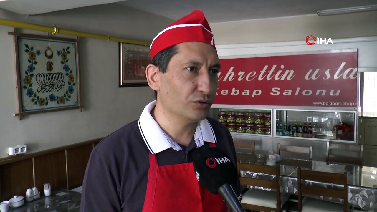 Bu Restoranda Etler Ütüde Pişiyor