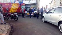 Jovem fica ferido em acidente na Rua Manaus e trânsito fica lento