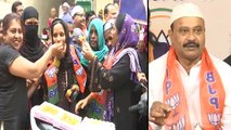 ట్రిపుల్ తలాక్ బిల్లు ఆమోదంతో సంబరాలు | Muslims Women And BJP Leaders Celebrate  || Oneindia Telugu