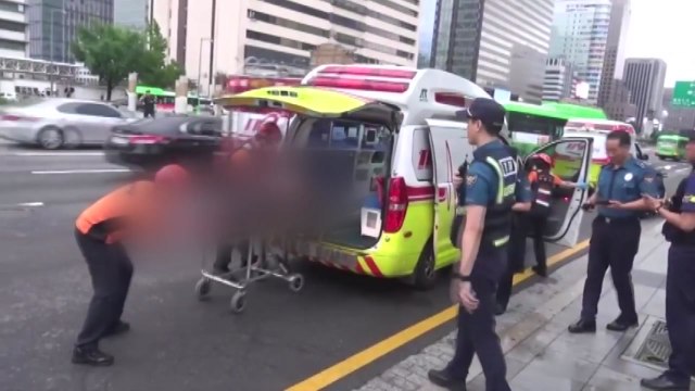 일본 무역 보복 철회 ...분신 시도 70대 남성 위독 / YTN