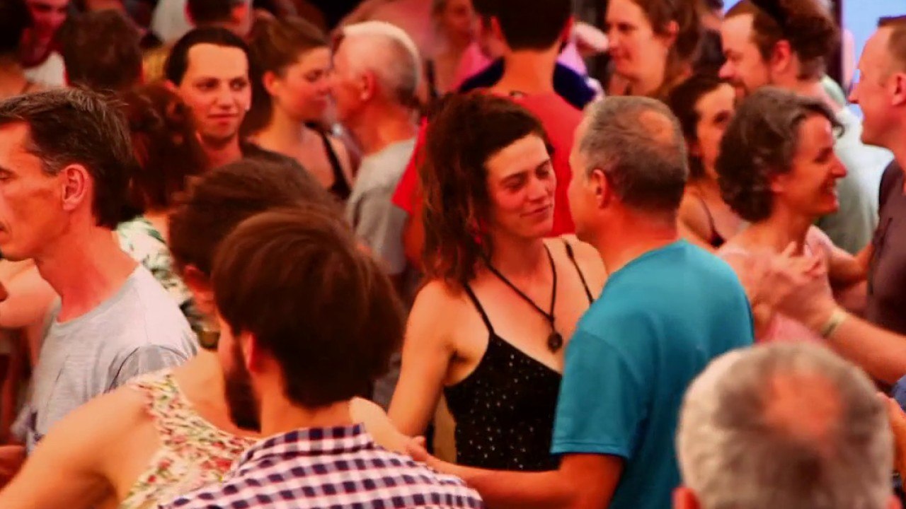 Régions - Entrez dans la danse !