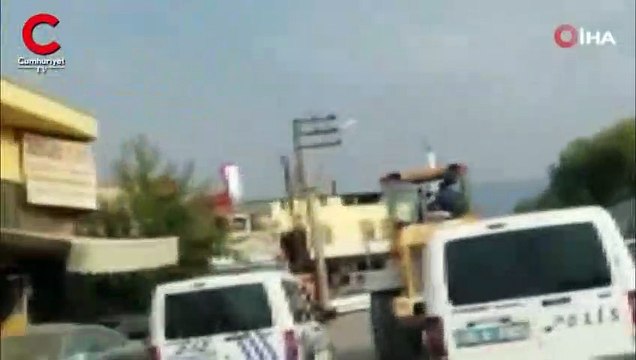 Maaşını alamayınca hem kepçeyi hem polis memurunu kaçırdı