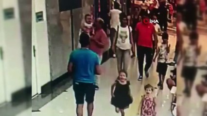 Minik çocuğa acımasız tekme kamerada