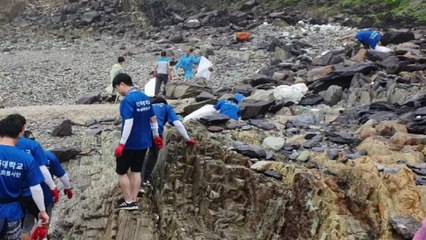 [인천] 인하대 봉사단 대청도·소청도 해양쓰레기 청소 봉사 / YTN