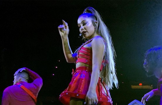 Ariana Grande bouche bée après sa rencontre avec Jim Carrey