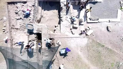 Hadrianaupolis'te 2. yüzyıla ait mezar bulundu