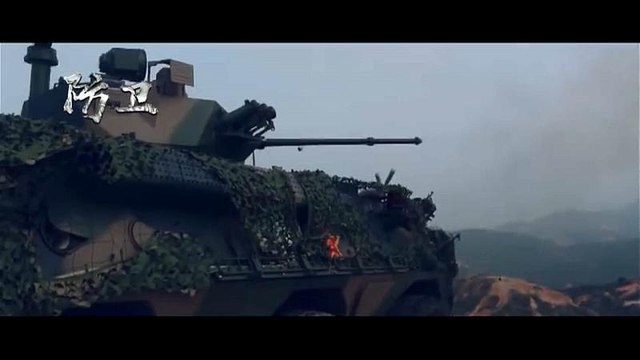 Exército chinês avisa Hong Kong com imagens de guerra