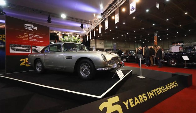 L’ Aston Martin de James Bond va être vendue aux enchères
