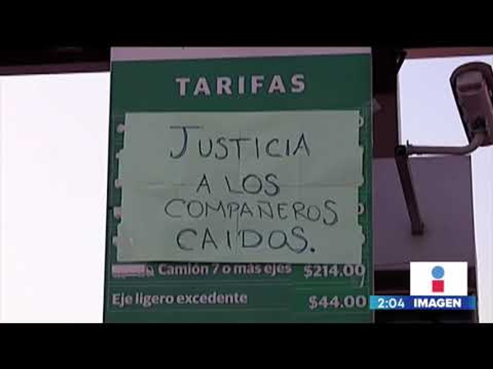 Operadores de transporte público bloquean casetas para exigir mayor seguridad en Edomex