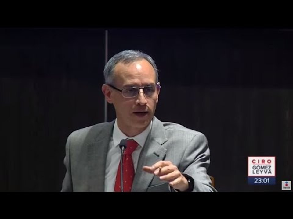 Protestan por recorte de becas a médicos pasantes | Noticias con Ciro Gómez Leyva