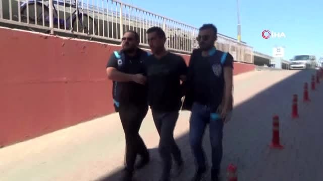 Sokak ortasında infaz edilen kadının katil zanlısı adliyeye sevk edildi