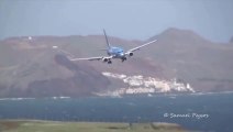 Ce boeing est en grande difficulté au moment d' atterrir en pleine tempête à Madère !