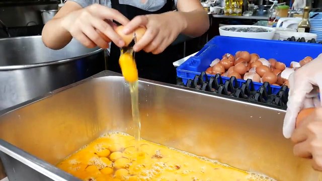 Tailandés comida de la calle - Huevo Gigante arroz frito Bangkok Mariscos Tailandia ( 720 X 1280 )