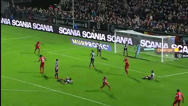 06/11/15 : Gelson Fernandes (61') : Angers - Rennes (0-2)