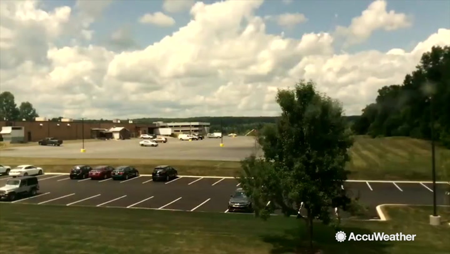 ⁣Clouds roll past AccuWeather in this beautiful timelpase