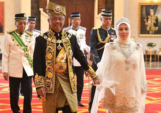 “Tudung bawal saya tidak ada la sampai RM80,000 , RM50,000 baik saya beli rantai emas,” kata Tunku Permaisuri Agong ketika berkongsi tips fesyen dan kecantikan.
