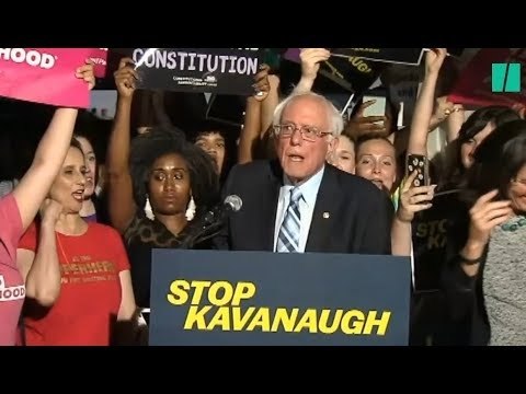 Stop Kavanaugh , des centaines d'américains se sont rassemblés devant la Cour suprême