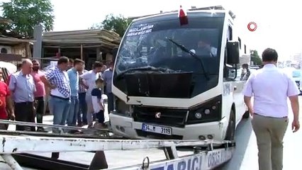 Seyir halindeki otobüs şoförü kalp krizi geçirdi