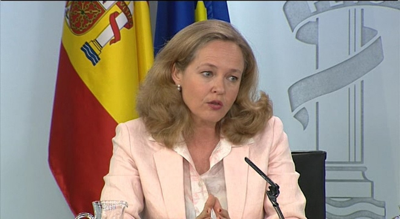 Calviño justifica los datos de paro por aumento de población activa