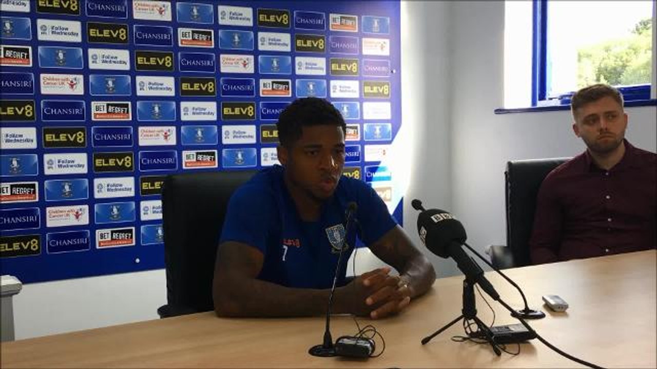 Kadeem Harris on Fernando Forestieri