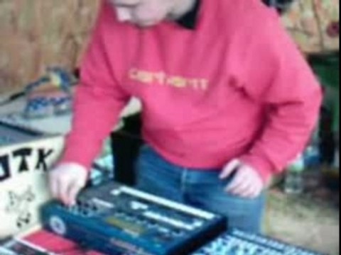 TKOS Bourge FLS live Phil de UTK teknival