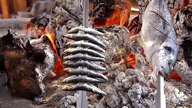 Peligro de extinción para los espetos en algunas playas de Granada