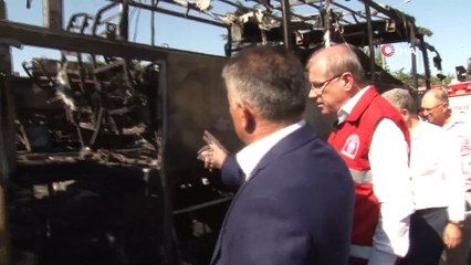 Yangının ardından Balıkesir Valisi Yazıcı'dan açıklama: 'Edindiğimiz son bilgilere göre 4 yetişkin, 1 çocuk hayatını kaybetti. 15 yolcumuzu 3 değişik hastaneye sevk ettik'