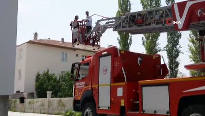 Elektrik trafosu patladı, yangında mahsur kalan 19 kişi kurtarıldı