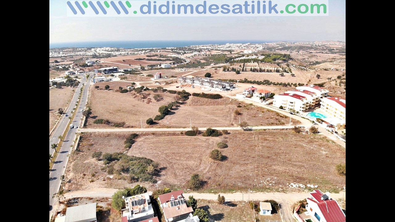 Didimde Satılık Merkezi Konumda  450 M2 Arsa