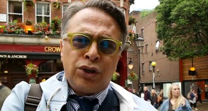 Kan vermek isteyen Barbaros Şansal, saldırıya uğradı!