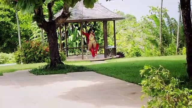 Nicki Minaj ft. Wizkid, Stefflon Don, Davido, Iggy Azalea - Ride On Me