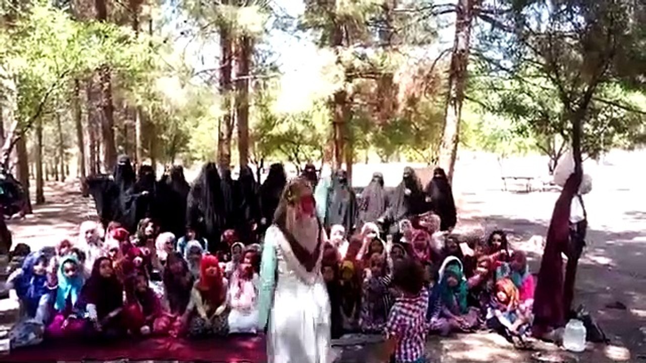 Tekbir getiren çocuklar