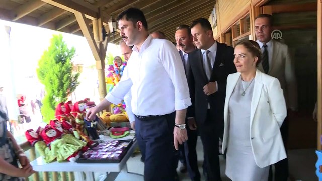 Bakan Kurum, Ulubey Kanyonu'nda cam terası gezdi - UŞAK