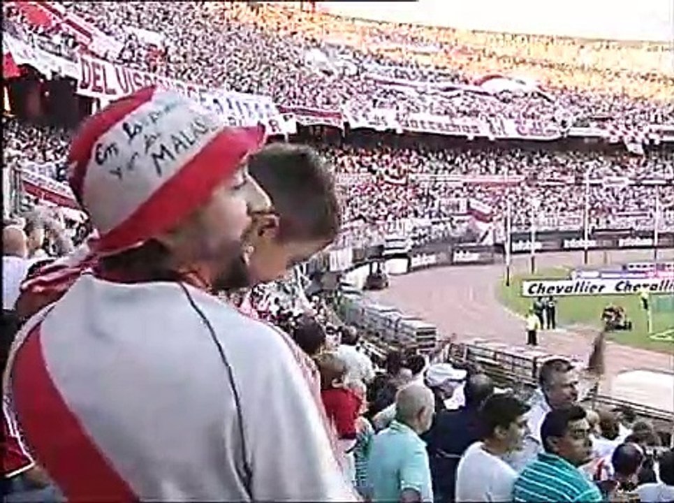 La hinchada de river los borrachos del tablon