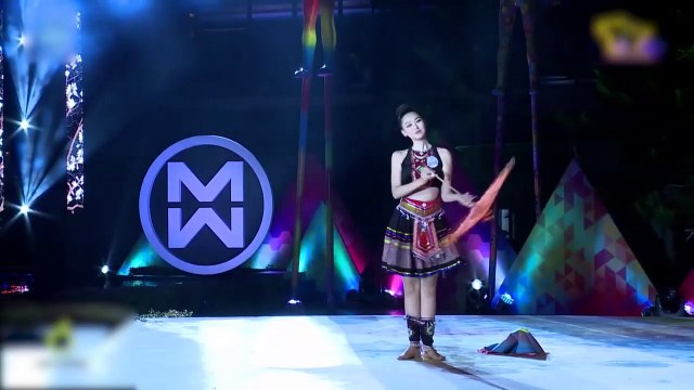 Tường San hóa thân thành nàng Mị với tiết mục múa Để Mị Nói Cho Mà Nghe của Hoàng Thùy Linh