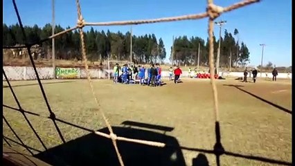 Homem fratura tornozelo durante jogo no XIV de Novembro