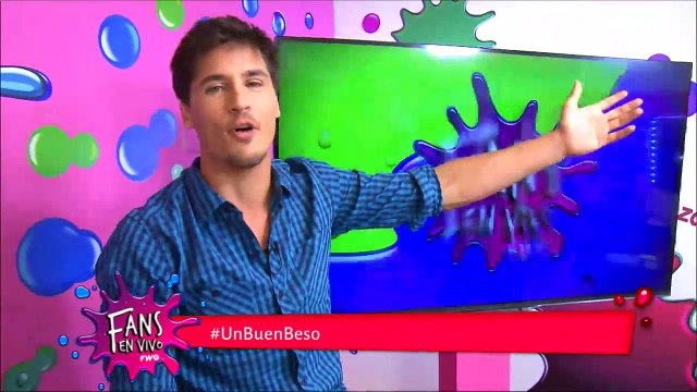 Fans en Vivo #33 - Blooper los primeros besos de los chicos