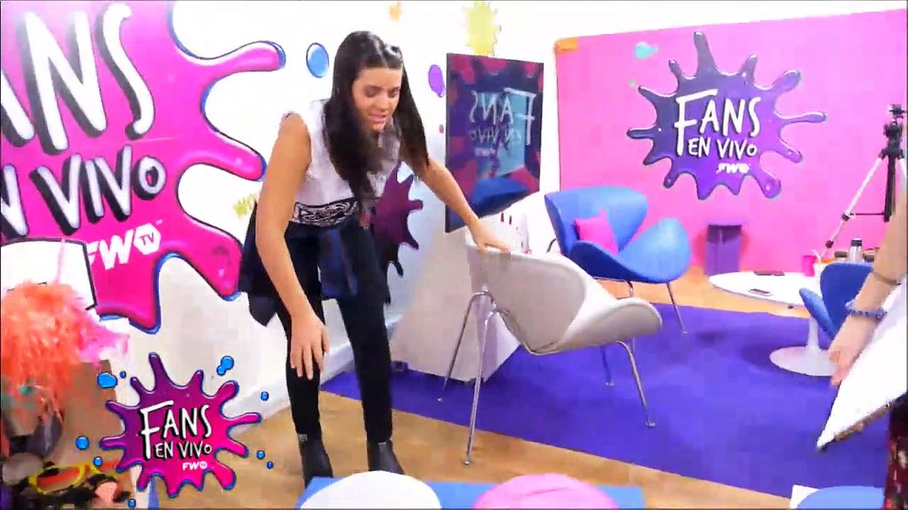 Blooper Coco habla de Tini + Las chicas hablan en neutro antes del tape - Fans en Vivo #80