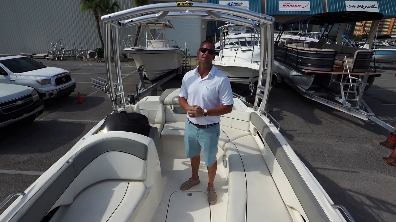 2012 Bayliner 197 Deck Boat