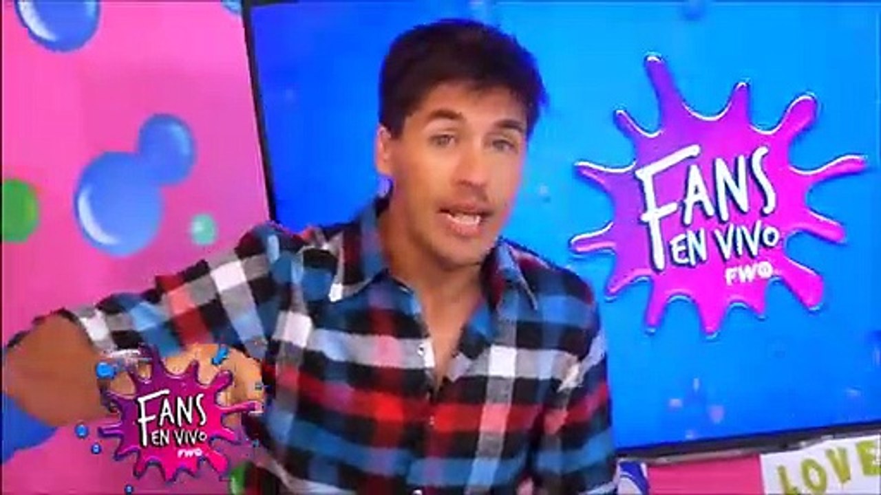 Blooper Las chicas desenmascaran a Coco - Fans en Vivo #90