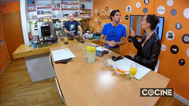 Mora Godoy habla de la ductilidad de Gabo Usandivaras y sobre su nueva obra