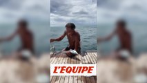 Quand Yannick Noah pêche un poisson... à mains nues - Tennis - WTF