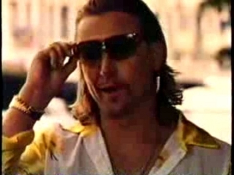 Lucy Lawless Play In " I'll Make You Happy "