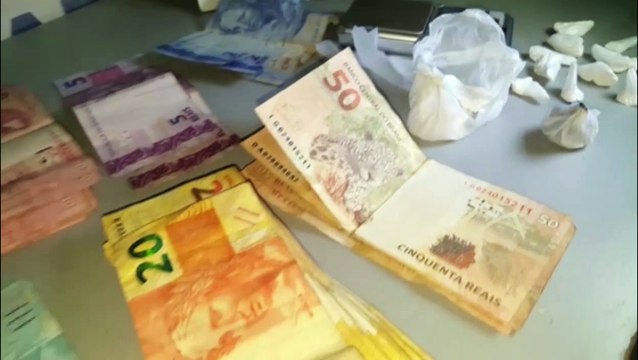 Casal com quatro crianças é detido por tráfico de drogas no Periolo