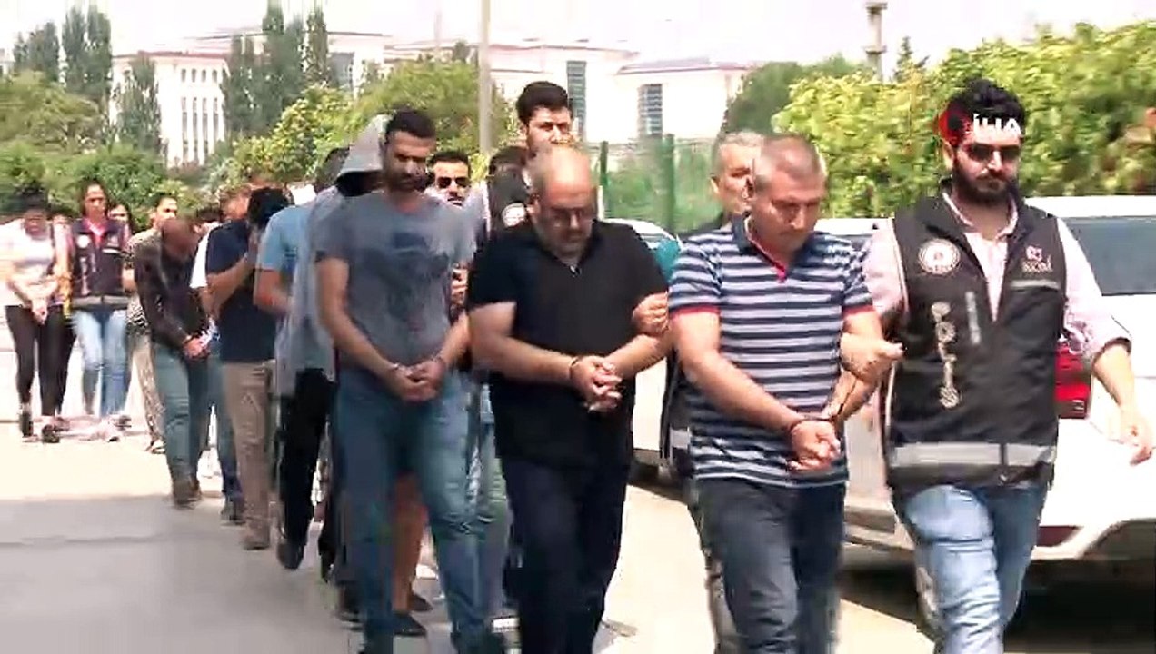 Çeteden ilginç açıklama 'Emeklilerin zor durumda olduğunu görünce işi bıraktım' Emekli, dul ve yetimleri dolandırdılar, 'vicdanları sızlayınca' işi bıraktılar