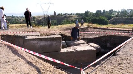 Ahlat'taki iç kalede 'Oğuz damgaları' bulundu - BİTLİS
