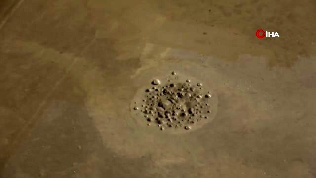 Ruslar stresi çamur banyosu ve köpük partisiyle atıyor