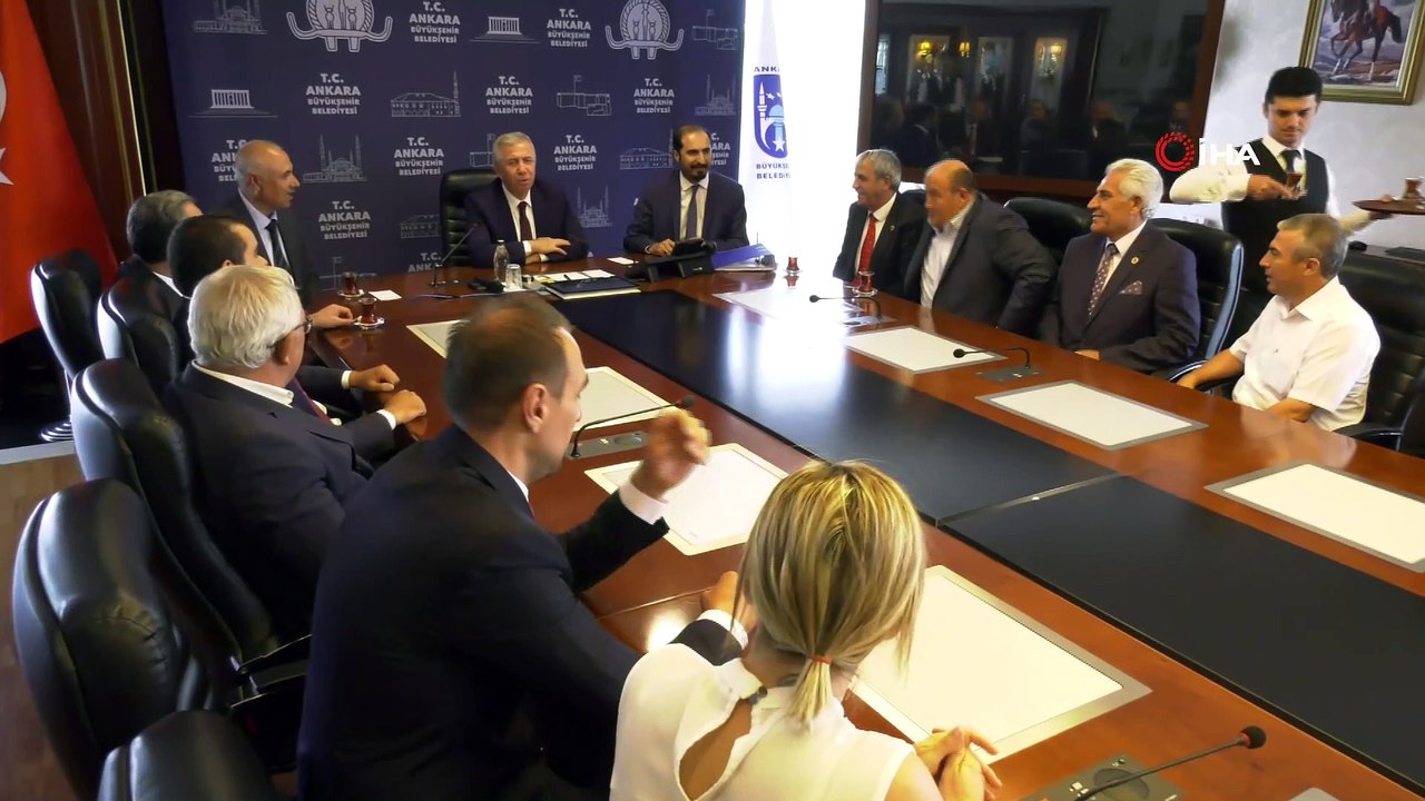 Mansur Yavaş muhtarla buluştu