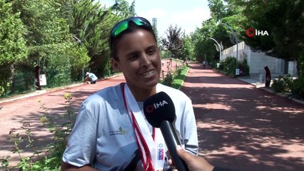 Türk Kadın Maratoncunun Hedefi Kalahari Çölü’nde Koşmak