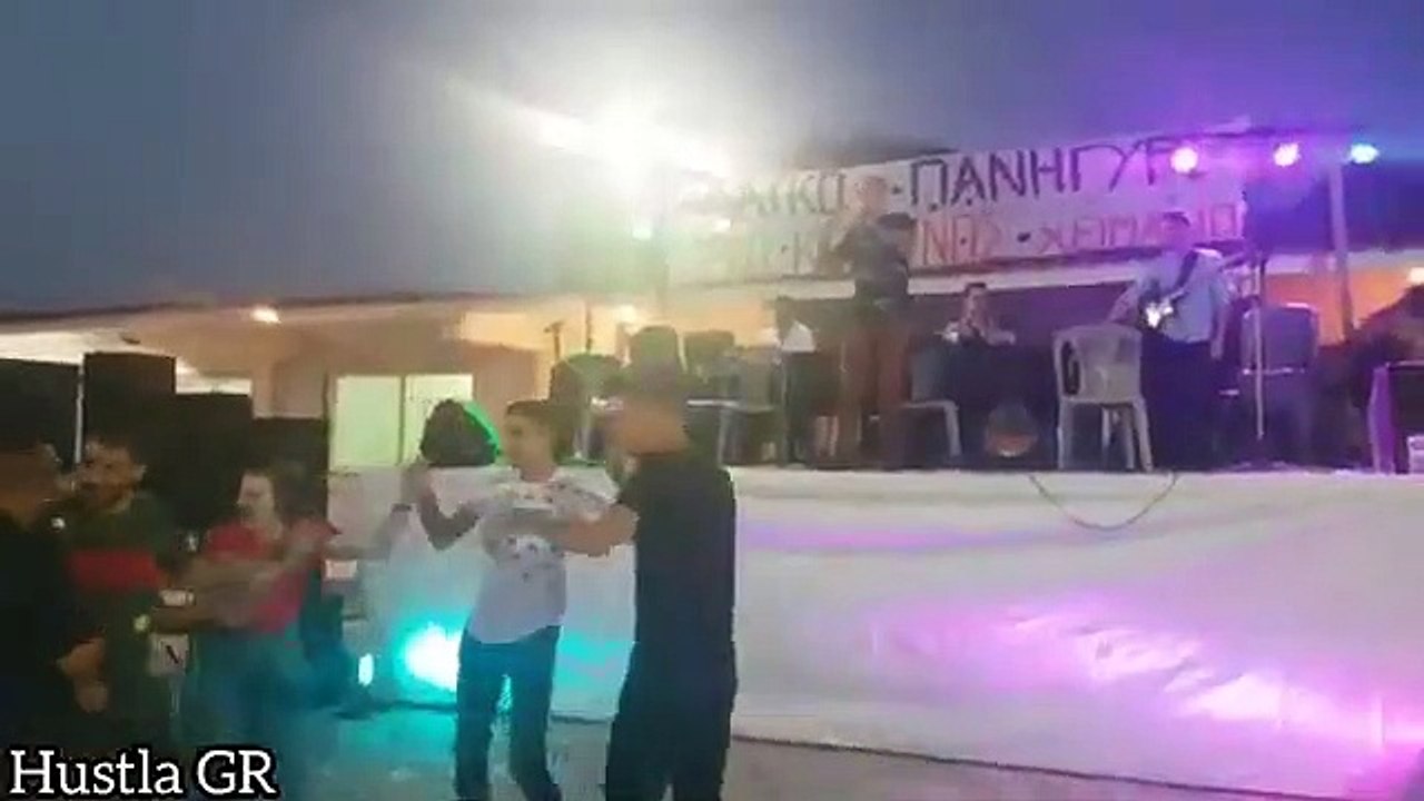 Το «Μαμά» του Sinboy σε πανηγύρι